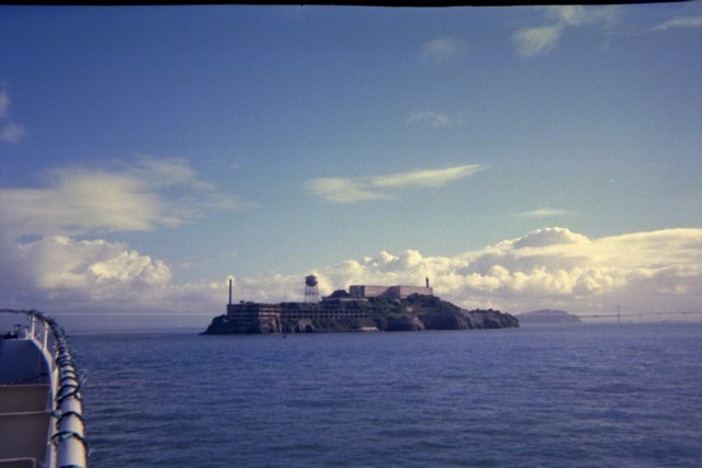 K18009_9.jpg