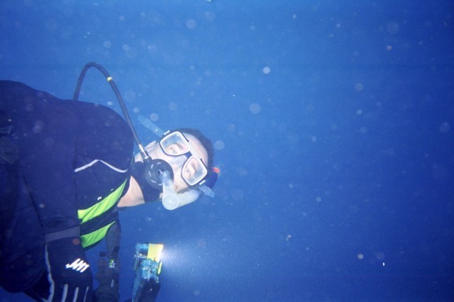 5943_01a.jpg